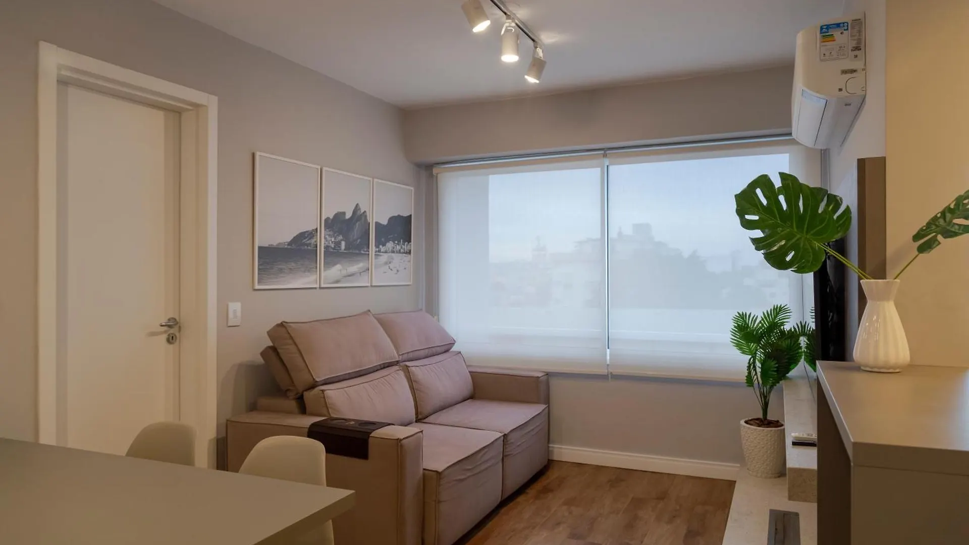 Apartamento Elegante Proximo A Puc E Hsl Porto Alegre