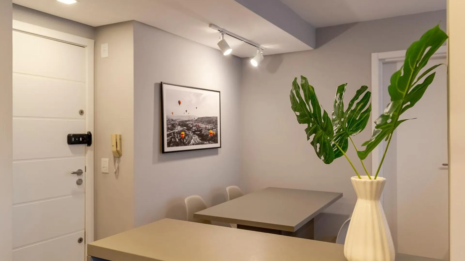 Apartment Apartamento Elegante Proximo A Puc E Hsl Porto Alegre